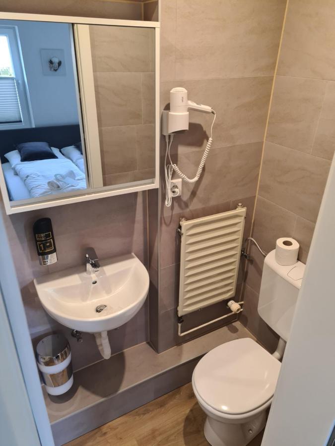 Budget Hotel Westerland Bagian luar foto